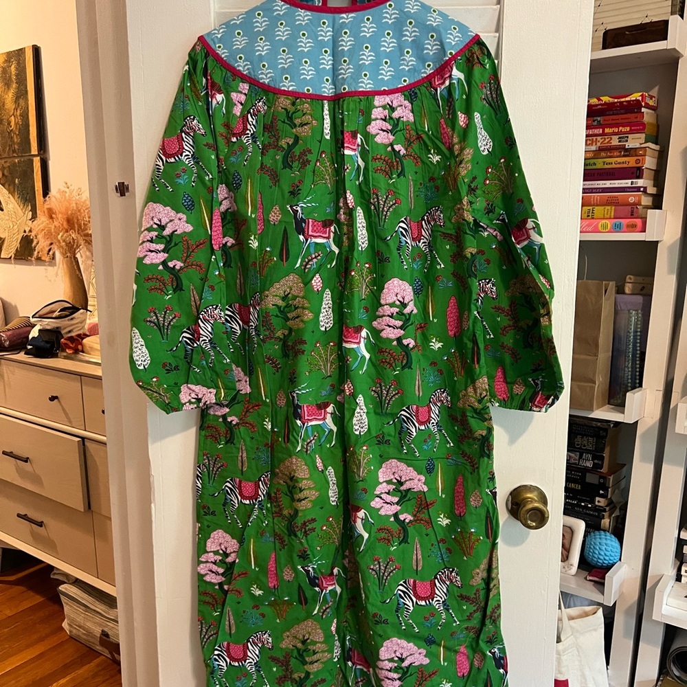 Print fresh dress. Size xxs. Oversized.